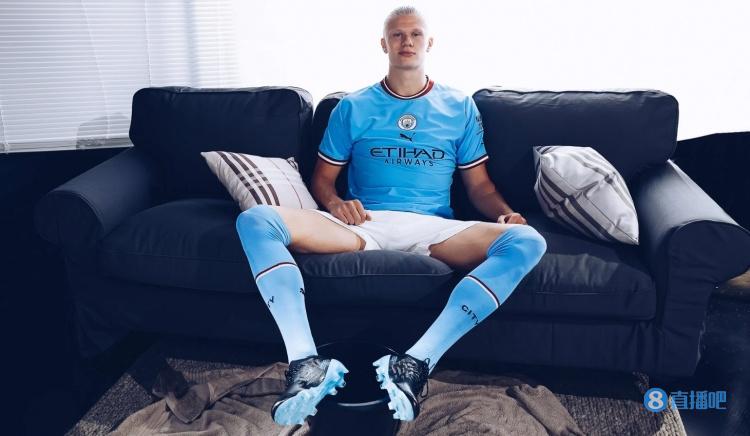 梅西再创纪录引全场欢呼