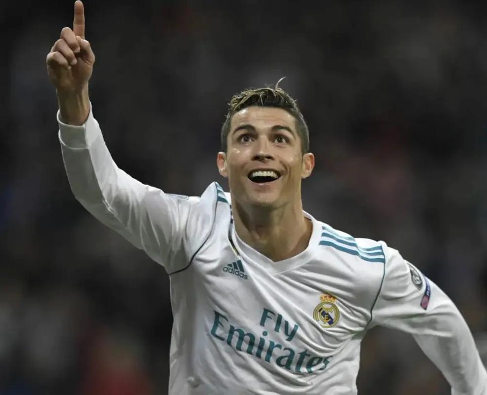 如果SGA想打破詹姆斯1297场的纪录，需要全勤至41岁